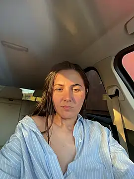 BrunetteNymph