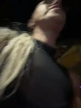 LisaMurr - Masturbating with a dildo💦