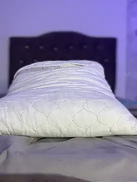 Alysson_18 - 💥😈Make my legs shake💥😈