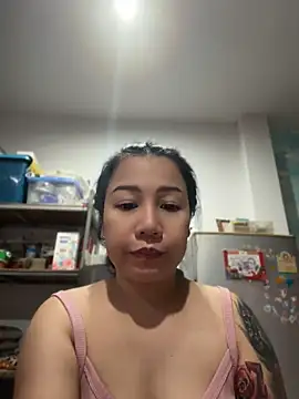 LINDA_HD - Play with pussy