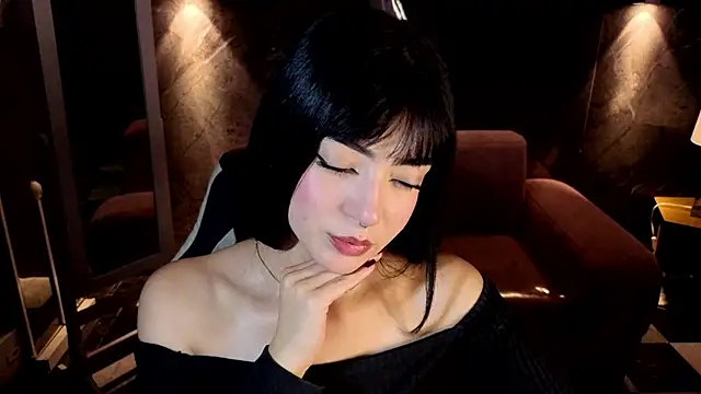 _mia_collins_b_