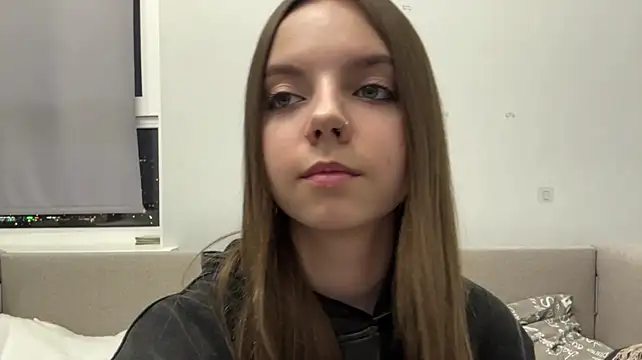 LisaPorse - air kiss + cute wink