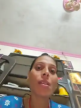 Sexy-Suhani2