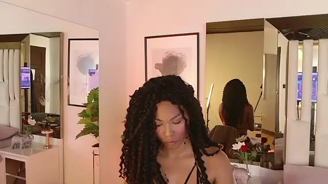 Anabella_London - A close up look at your pretty pussy😈👀
