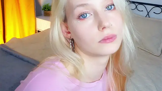 CorrieJust - Lick my lips in camera