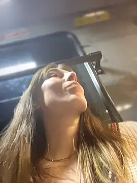 MommmyYummy - Mommy wants ORGASM in public ❤️