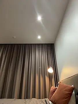 LunaVelvetti - massage boobs