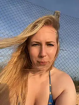 TrueSexyCrime - Have fun on the beach