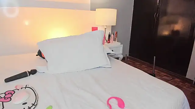 Emily_robertss1 - hush in ass x control