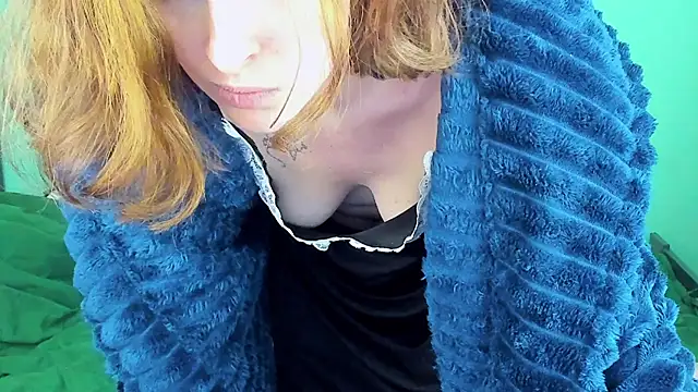 SabrinaRayX - show "banana eats banana"