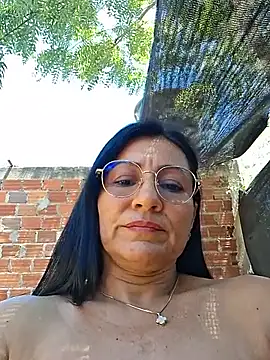Maturexxxnaughty - I get my pussy fucked by a big cucumber.