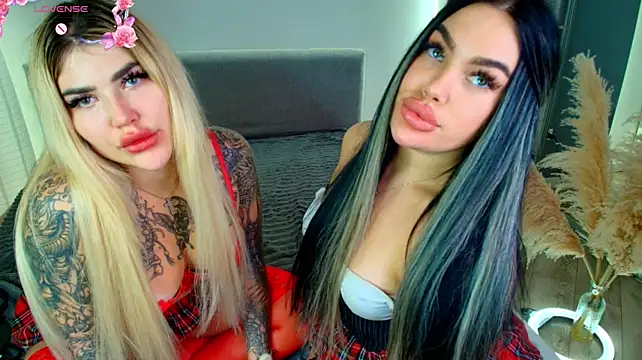 Katerine_Monroe - lick each other's nipples 💘