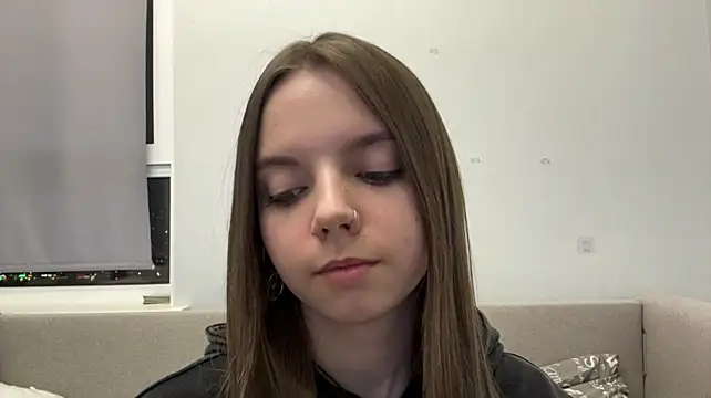 LisaPorse - show belly + cute wink