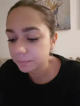 MarthaBrown - Show tits and caress