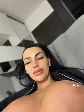 SinwithJessy - A wet pussy is a happy pussy 😈💦
