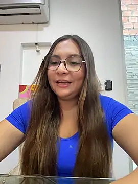 Rapunzel069 - show ass + Spank ass 5x Sofi🍑👋