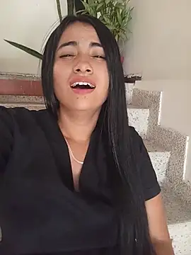 DaniellaGiraldo - COMPLETELY NAKED FOR YOU