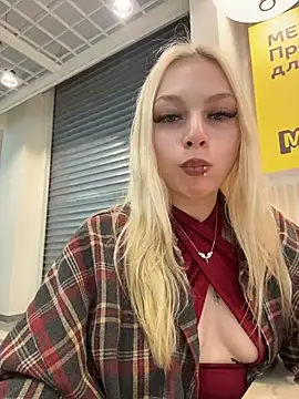 AngelinaTous - Trying on a set of underwear 😍