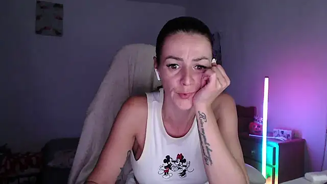 Missyalis - oil tits
