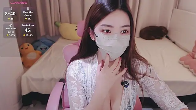 Emma-968 - 穿丝袜五分钟