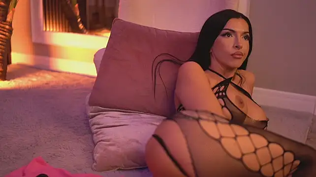 NouraMalvi - first orgasm of the day