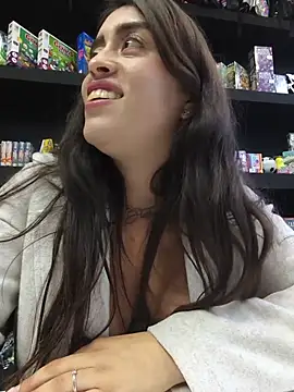 MissNyraSecret - Tits in public in store