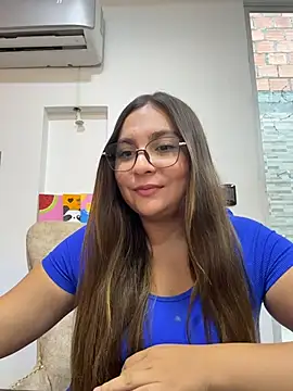 Rapunzel069 - show ass + Spank ass 5x Sofi🍑👋