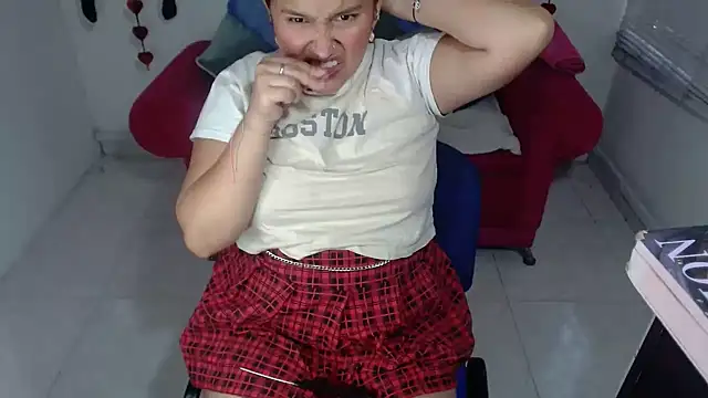 Sandyfuckass - rub clitoris