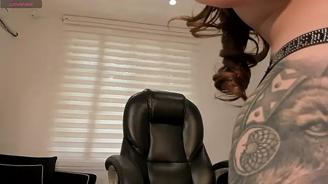 MadisonKane - ride dildo 🔥