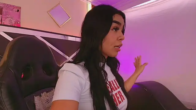 Bratz_x - Total nude, full closeup + hot blowjob