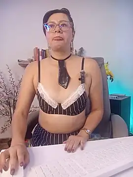 Ana_Laurent - 💦Wet Panty+ Clit Stimulation💦