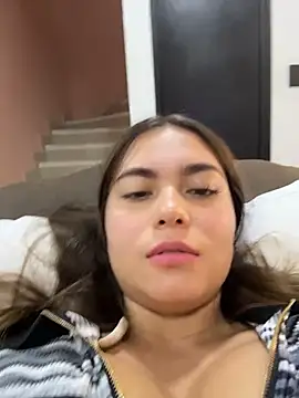 Rapunzel069 - show ass + Spank ass 5x Sofi🍑👋