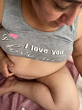 Agathaxxx-69 - See my ass hairy