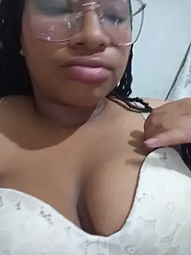 Lenah_gatita - Para masturbarme con un pepino