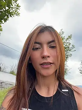 Zoe_addiction - Lick nipple in the street