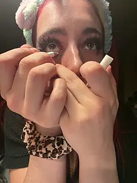 Sexymelli18 - Last tip wins 2vids+100pics