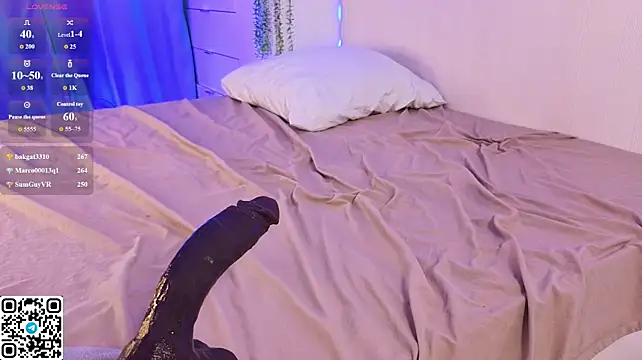 Bonnie_White - show pussy and asshole close up in doggy