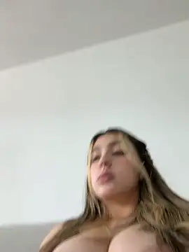 Cloee_Rainbow1 - Boobsjob with oil 💦🍒🍆🍒💦🤤