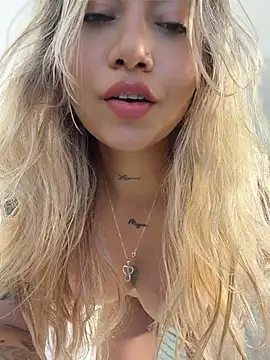 Amanda-medrano1 - Ride torso and cum show