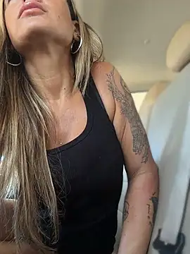 Bossyroxy84 - Blowjob tease with dirty talk