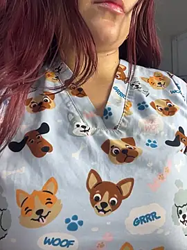 Nahomy_benet - I play with my domi while I work