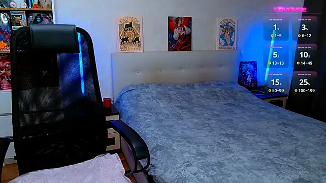Ur_geekgirl - Strip full naked