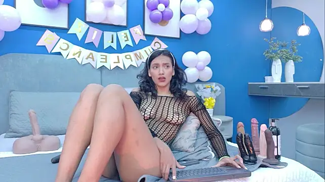Lixie_peyton - happy birthday lixie