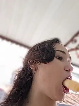 Eubellasc - Squirt in public