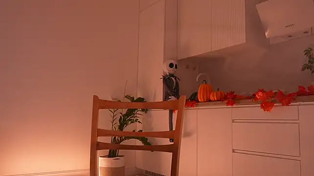 Miablueye - Jerk off om the headstand