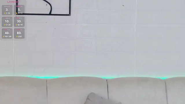 VioletBlacke_