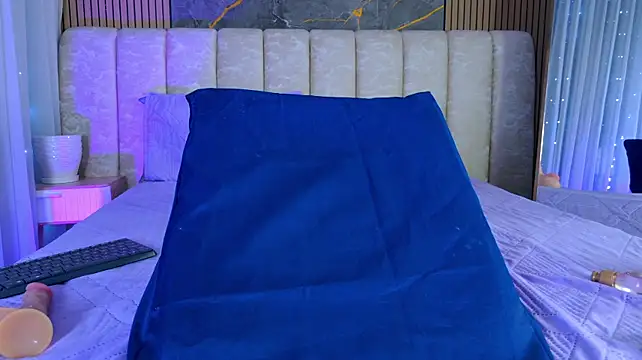Mia_scot - Butt Plug + Oil Ass
