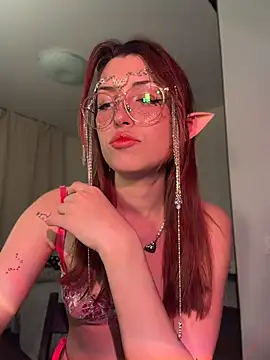 AnniceLyon - Show tits