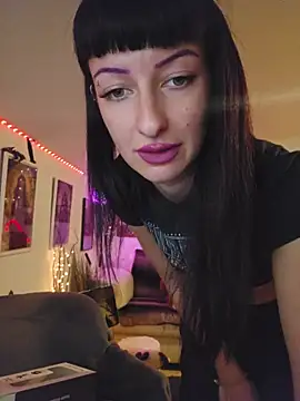 U_prolazu - Fuck pussy w dildo until squirt