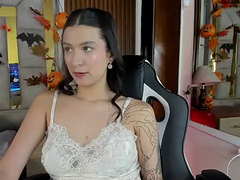 Ashlye_777 - show boobs + spank my ass x5